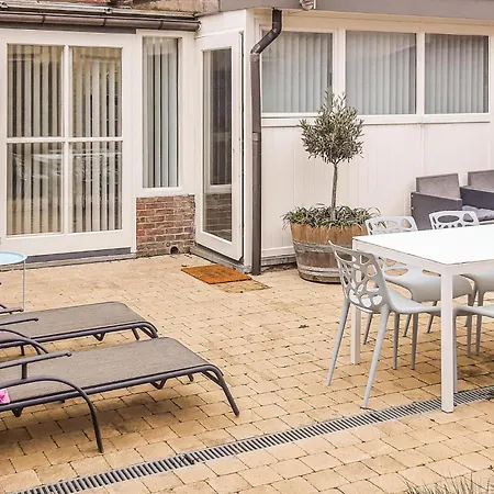 3 Bedroom Pet Friendly In