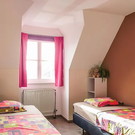 3 Bedroom Pet Friendly In