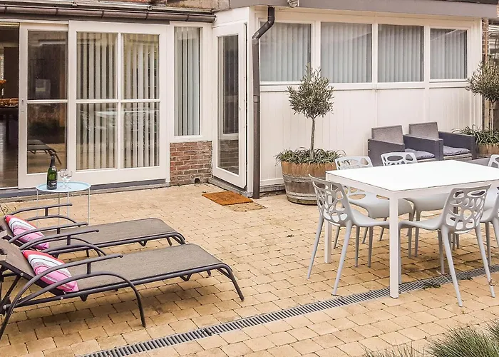 3 Bedroom Pet Friendly In