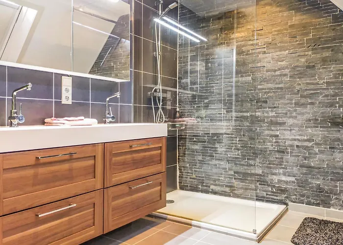 Dom wakacyjny 3 Bedroom Pet Friendly In *