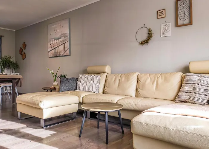 3 Bedroom Pet Friendly In * Bredene